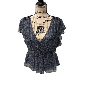 White House Black Market Blue and Purple Patterned Flutter Sleeve Top - NWOT